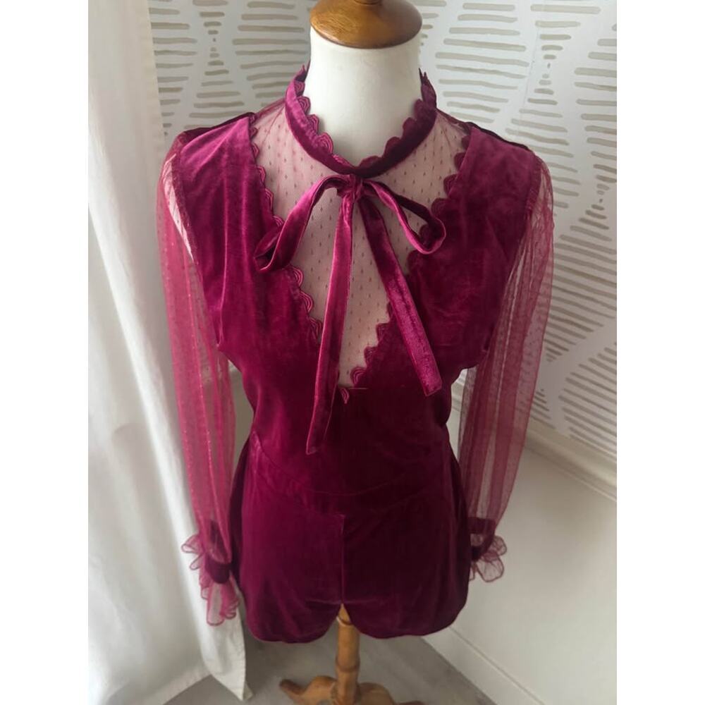 Endless Rose Women’s Medium Burgundy Velvet and Sheer Lace Romper - Picture 4 of 9